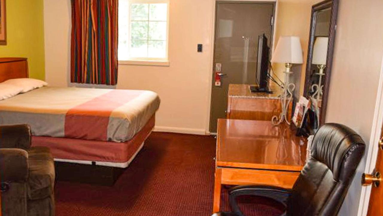 Relax Inn Bloomsburg Ngoại thất bức ảnh
