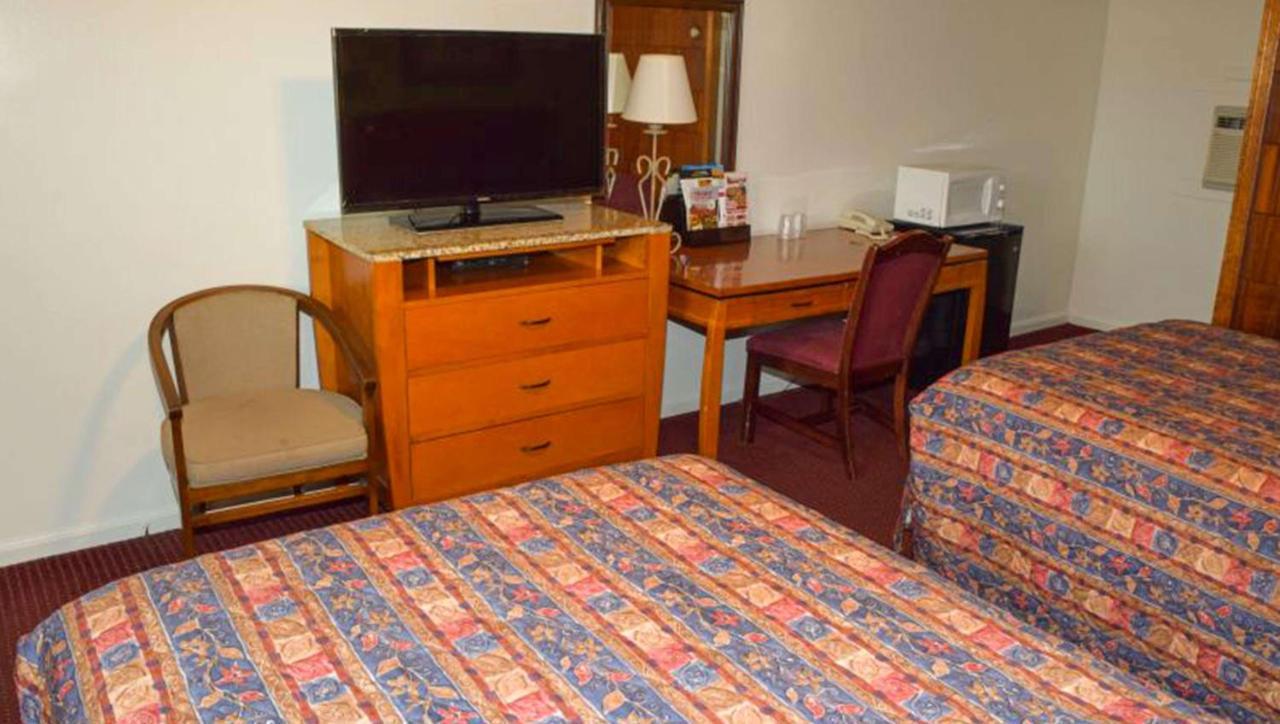 Relax Inn Bloomsburg Ngoại thất bức ảnh
